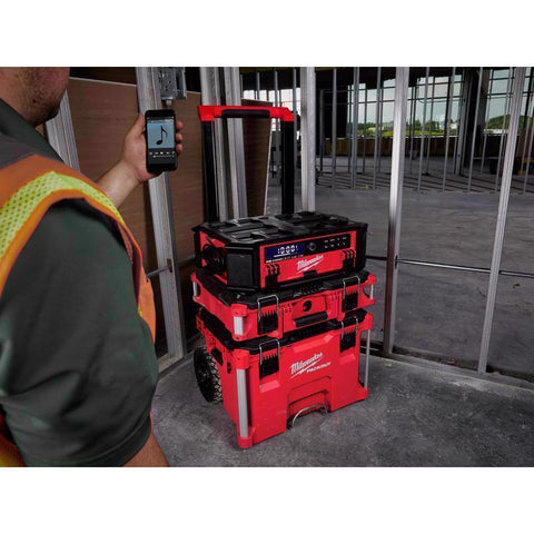 Milwaukee M18 PACKOUT Radio + Charger, Red