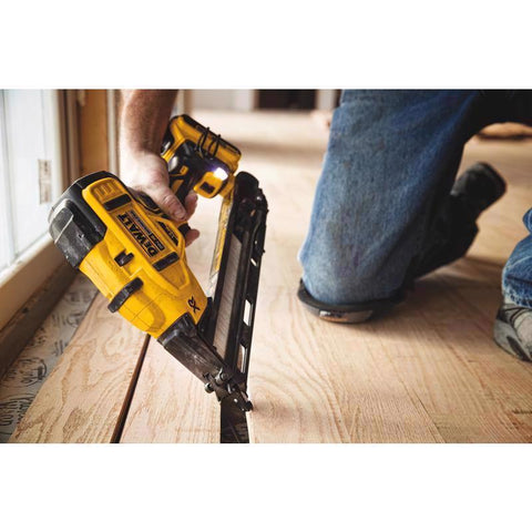 DeWalt 20V 15GA Finish Nailer