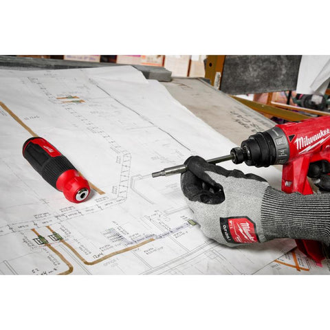 Milwaukee Hex Shank 14-in-1 Multi-Bit Screwdriver, 16 Pieces