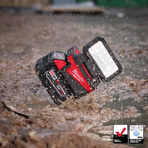 Milwaukee Comp Floodlight/USB