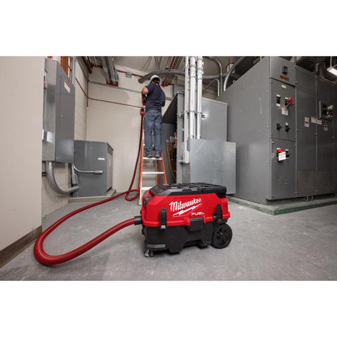 Milwaukee M18 Dust Extractor