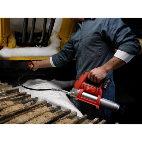 Milwaukee M12 Cordless Lithium-Ion Grease Gun Kit, 12V