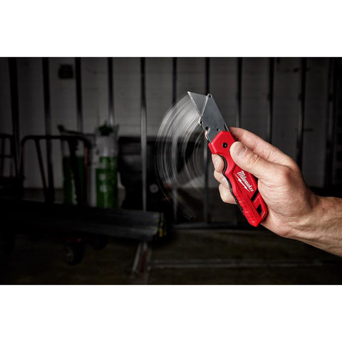 Milwaukee Fastback Press and Flip Utility Knife, 6-3/4"