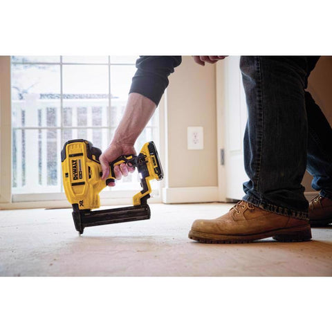 DeWalt 20V 18GA Crown Stapler