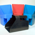 PLASTIC FEED SCOOP 3 QT ASSORTED