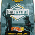 FIELD MASTER SKIN&COAT POULTRY FREE DOG FOOD 30 LB SALMON