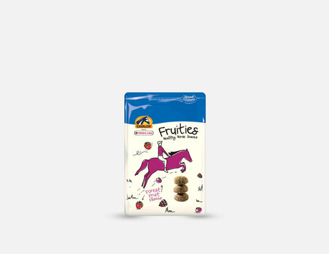 Cavalor Fruities Wild Berry Horse Treats Pouch